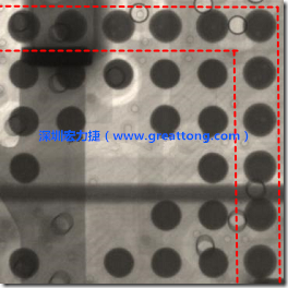 BGA錫球尺寸小于0.4mm，采用降低BGA內圍襲球的錫膏量所得到X-Ray，稍微留意一下可以發(fā)現(xiàn)最外圈的錫量(圓的直徑)比其他內圍的錫球上的錫量來得多一點點。也就是外圈的黑色圓形直徑比內圈的圓形來得大一點點。