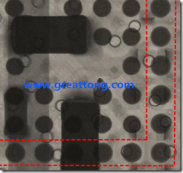 BGA錫球尺寸小于0.4mm，采用降低BGA內圍襲球的錫膏量所得到X-Ray，稍微留意一下可以發(fā)現(xiàn)最外圈的錫量(圓的直徑)比其他內圍的錫球上的錫量來得多一點點。也就是外圈的黑色圓形直徑比內圈的圓形來得大一點點。