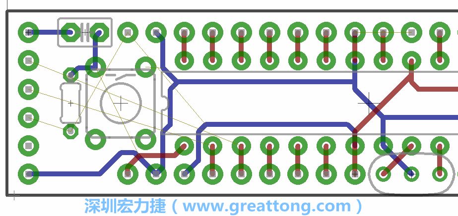 4.1. 把剩下的元件移動到電路板工作區(qū)上。