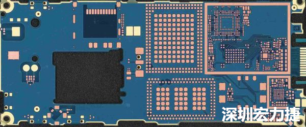手機(jī)可用的PCB空間相當(dāng)小，而1片式的設(shè)計(jì)是節(jié)省成本的作法，如何做到區(qū)隔不同子系統(tǒng)、降低雜訊干擾，是設(shè)計(jì)關(guān)鍵。