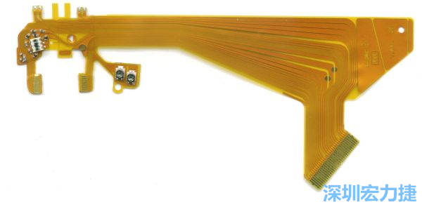 針對消費性電子產(chǎn)品的外型設(shè)計，F(xiàn)PC可以做任意形狀的適應(yīng)性線路設(shè)計。