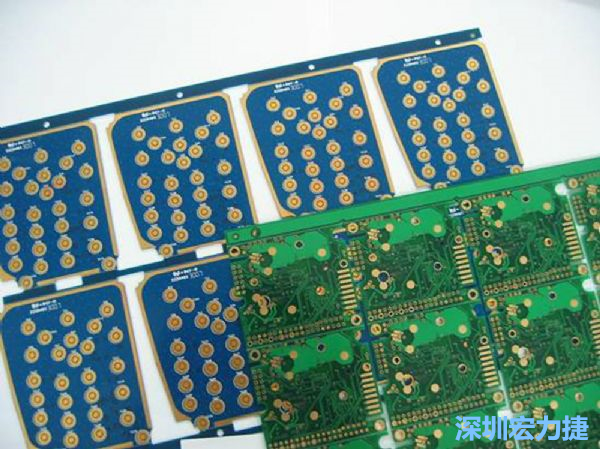 PBC與HDI等硬質(zhì)載板因應(yīng)不同構(gòu)型的結(jié)構(gòu)組裝需求，能做的彈性設(shè)計有限，必須搭配FPC軟板進行整合設(shè)計。
